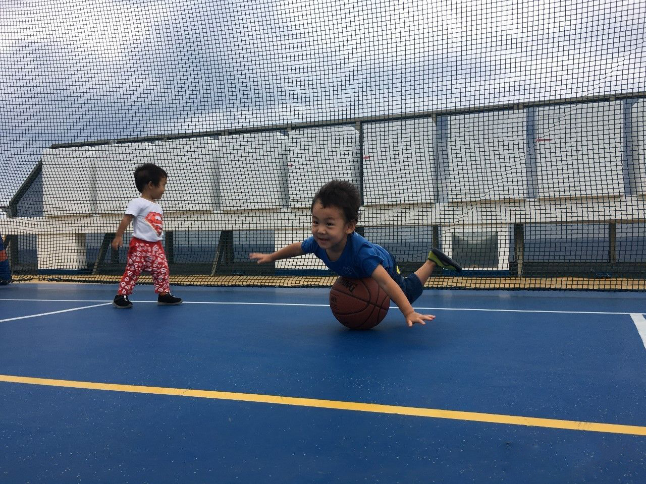 宝宝旅游关注事项有哪些呢 (旅行中如何保障孩子的安全和健康)