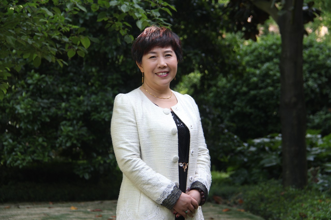 川商“她时代”：又知性又努力这是要逆天吗？