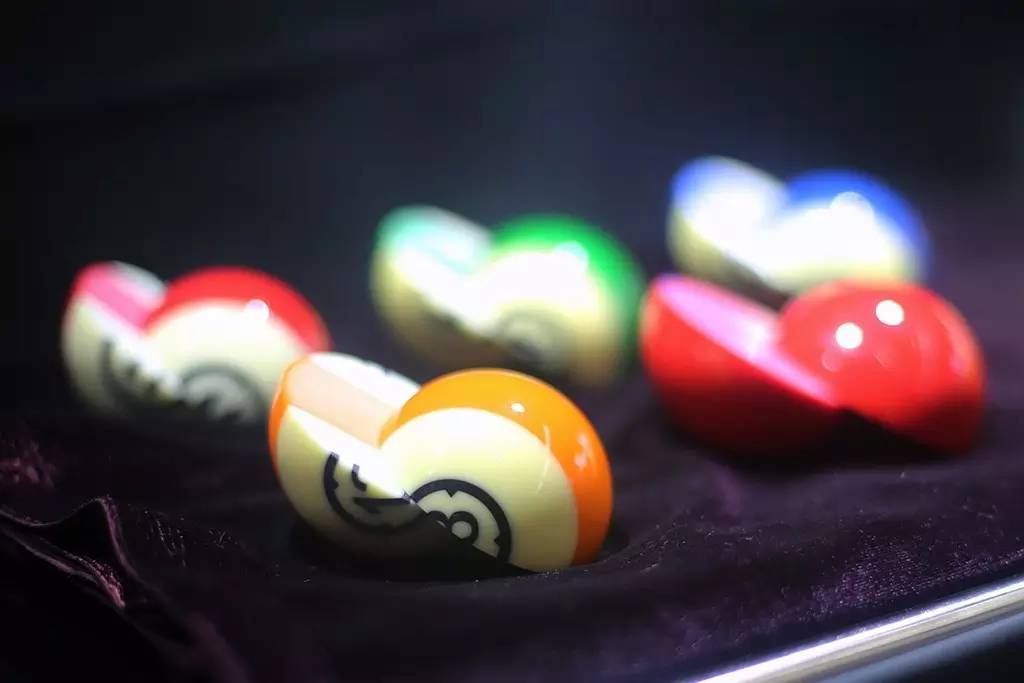 充电球杆、切开台球、防水球台，「台球年货大集」上的新鲜货