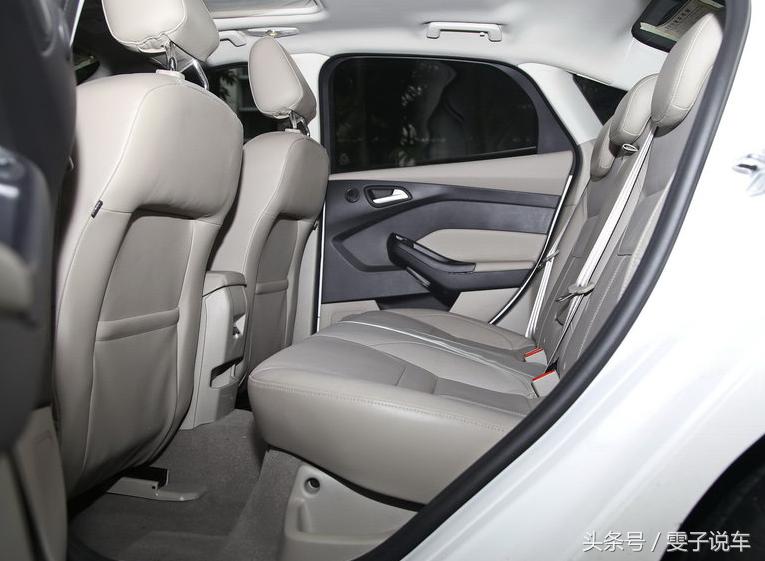 2017款福克斯碰撞测试,福克斯2017款按键解析