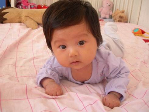 早产儿训练抬头一天练几次,早产儿抬头训练