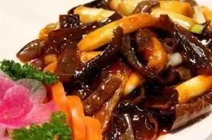 海参真的需要那么繁琐的泡发吗,泡海参的水有点臭了海参还能吃吗