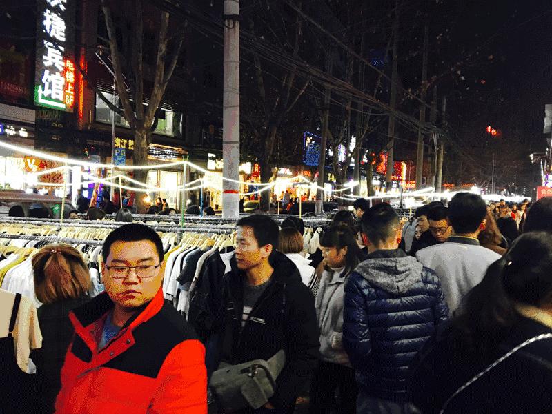 每一个与鱼化寨国际有染的人，都曾对这个小香港有难以言表的热忱