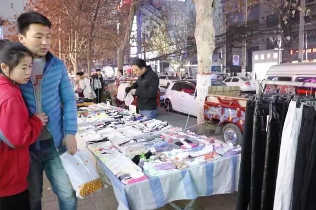 每一个与鱼化寨国际有染的人，都曾对这个小香港有难以言表的热忱