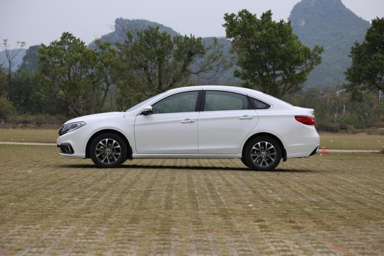 景逸s50手动挡试驾,试驾东风景逸s50