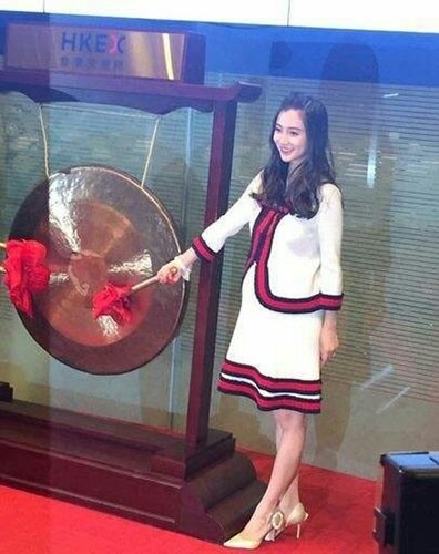 女星孕照差距大,女星的孕照