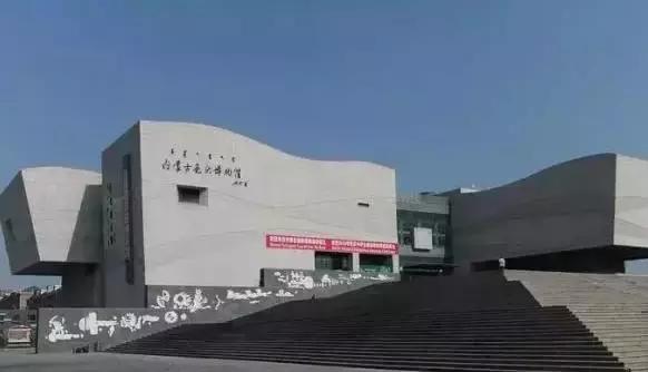 呼和浩特和包头哪个城区大,内蒙古包头和呼市哪个地方大