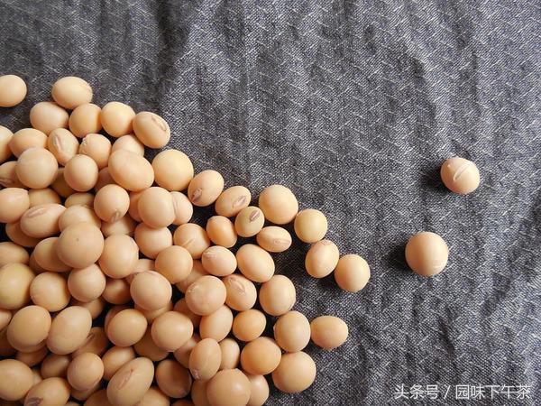吃大豆多会出现什么情况,为什么大豆吃多了会胀气