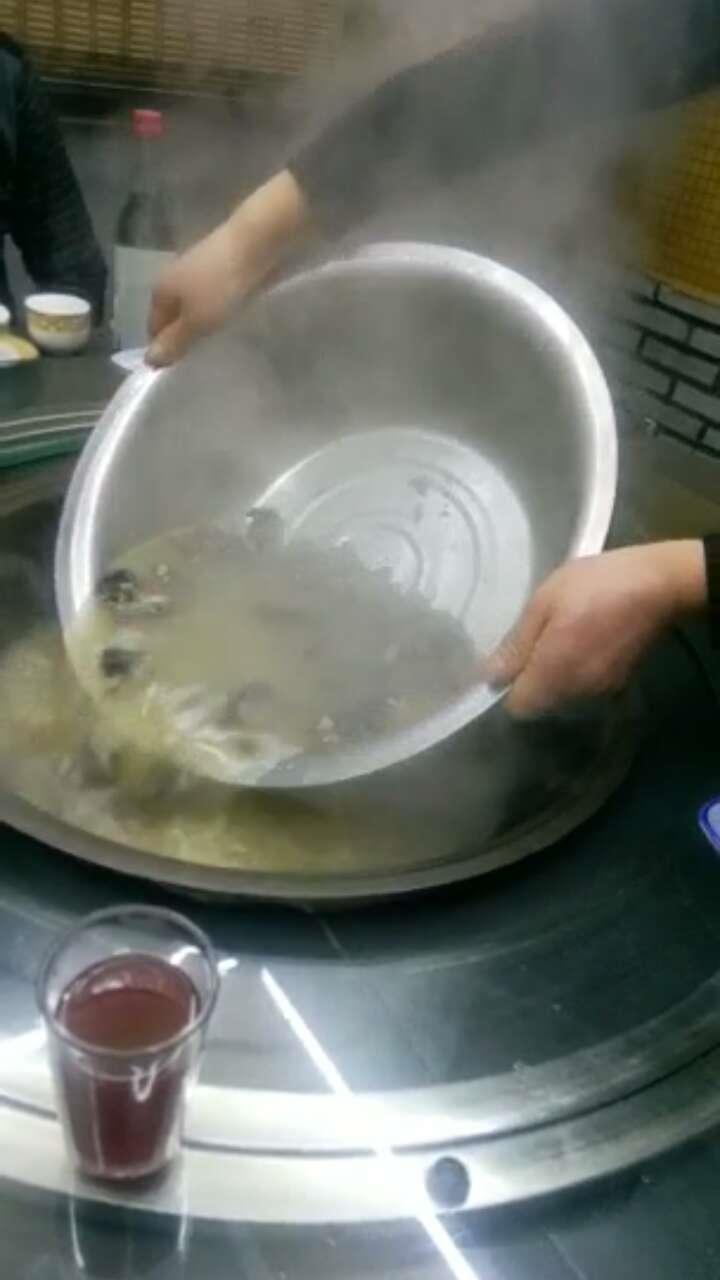 现杀现炖特色甲鱼,外面杀好的甲鱼怎么做