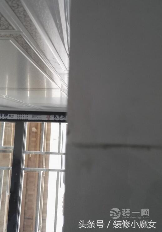 厨房烟道的瓷砖开裂修复,厨房烟道瓷砖开裂怎么修复