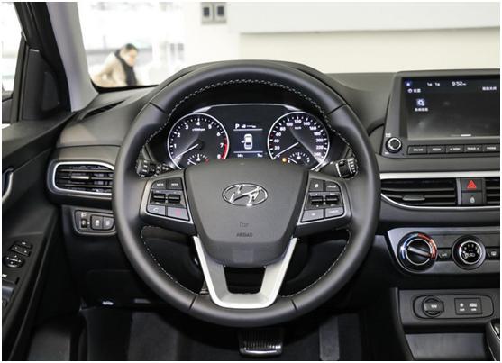 全新悦动顶配试驾,全新悦动档次高吗