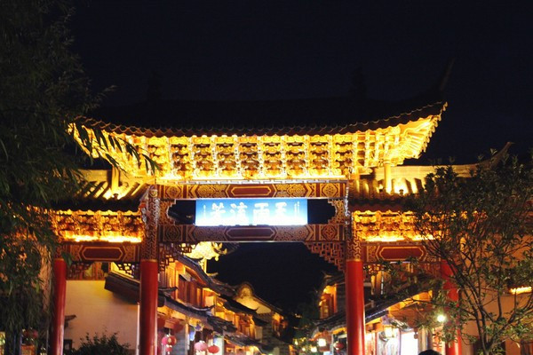 丽江美食三川米线,丽江旅游美食早饭推荐