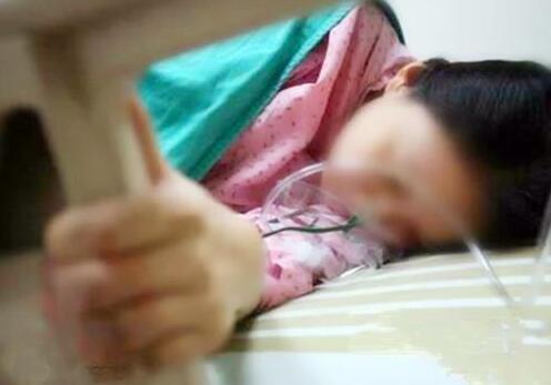 实拍生宝宝全过程：你知道生孩子的痛么？