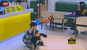 天啊，童年女神脸尖到不敢认，这是老了还是整容？