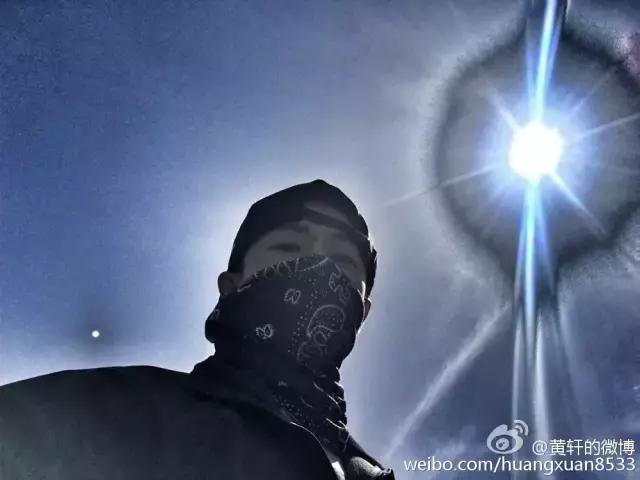 黄轩关心文咏珊,黄轩burberry