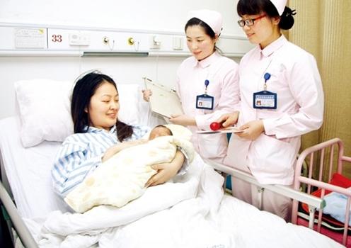 产妇痛到绝望丈夫却拒绝,产妇难产丈夫哭了