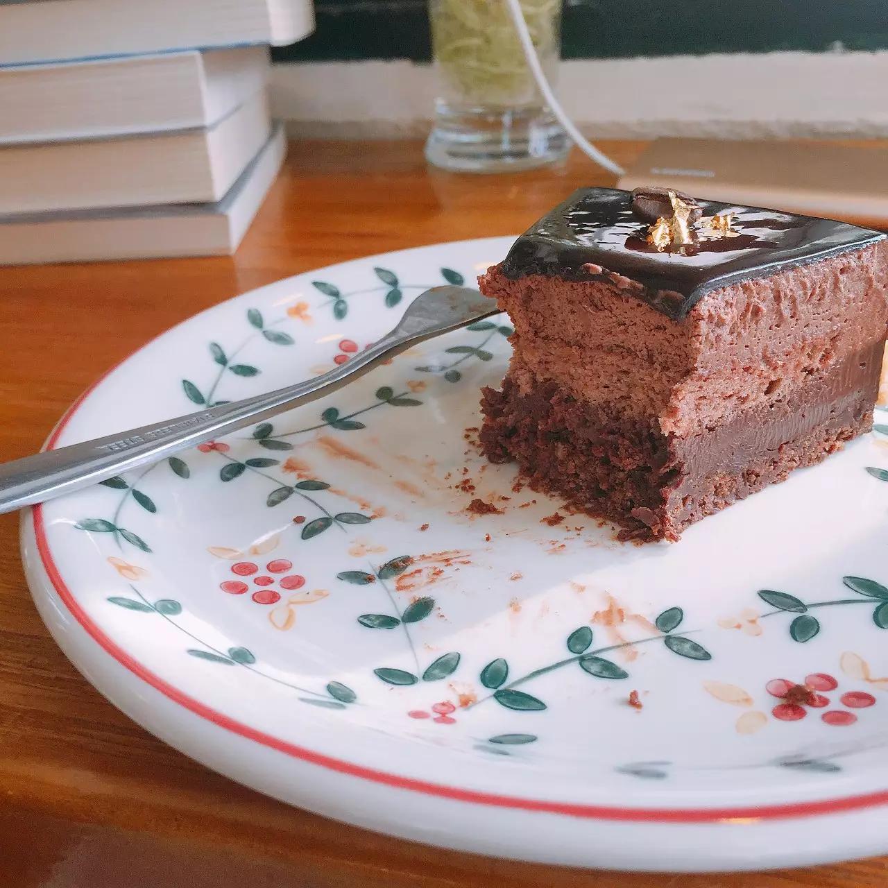 一天吃8顿算啥！回我老家青岛，带你吃上24小时！