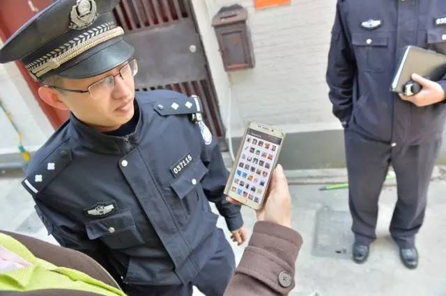 学雷锋小事迹,学雷锋送温暖活动记录