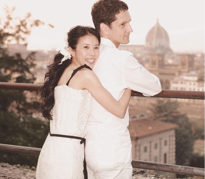 幸福不在乎是否嫁给初恋而在于是否嫁给爱情，陈赫和他就没做到