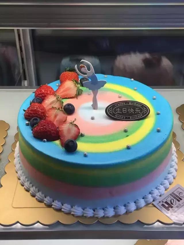 呢间店买一送一不得止，现仅需¥38，即可get到黑森林蛋糕！