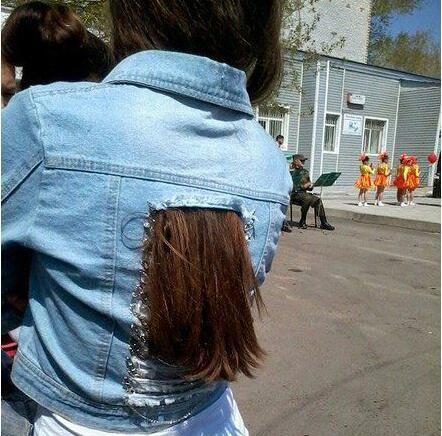 少年，像这样真的就能找到媳妇吗？我也要去买块牌子！