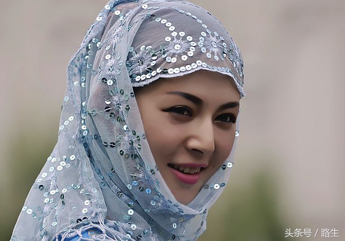 宁夏姑娘漂亮么,宁夏女人为什么戴头巾