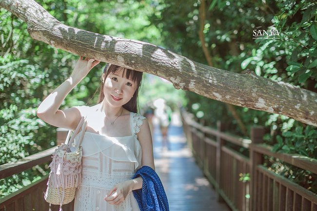 呼吸三亚新鲜空气~逃脱女儿牵拌