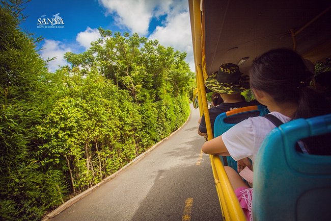 呼吸三亚新鲜空气~逃脱女儿牵拌