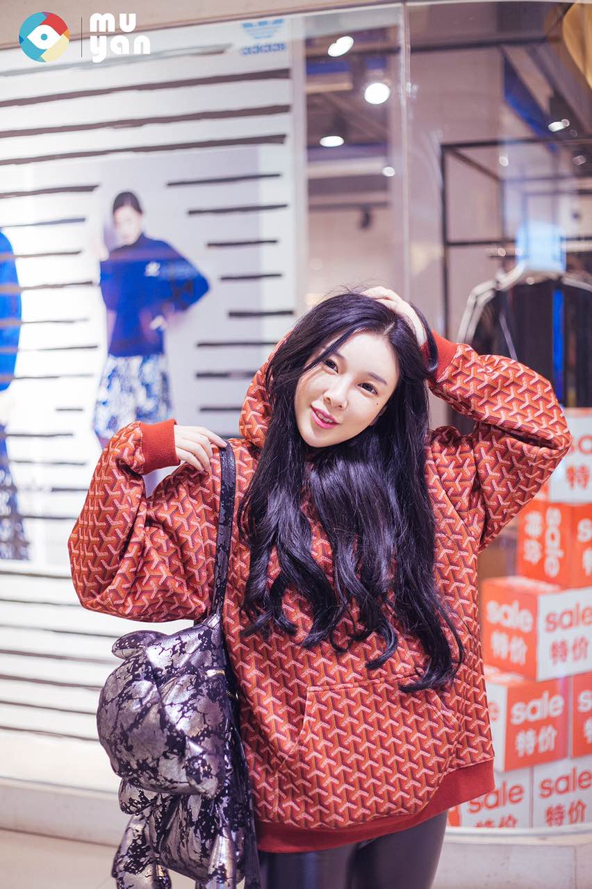 独家对话｜歌手莫莫，主播界的拼命三娘