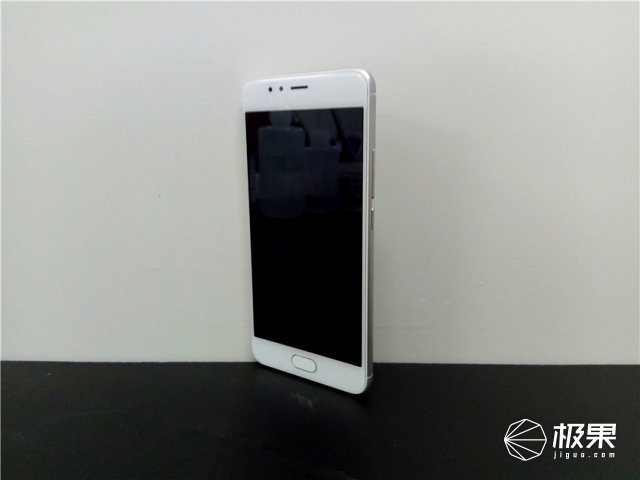 魅蓝5s如何快速充电,魅蓝5s快充怎么样