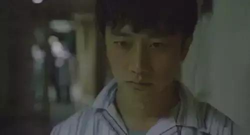 黄轩关心文咏珊,黄轩burberry