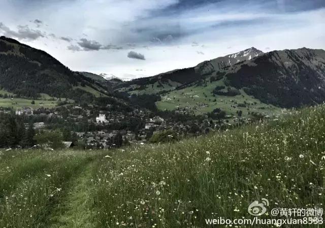 黄轩关心文咏珊,黄轩burberry