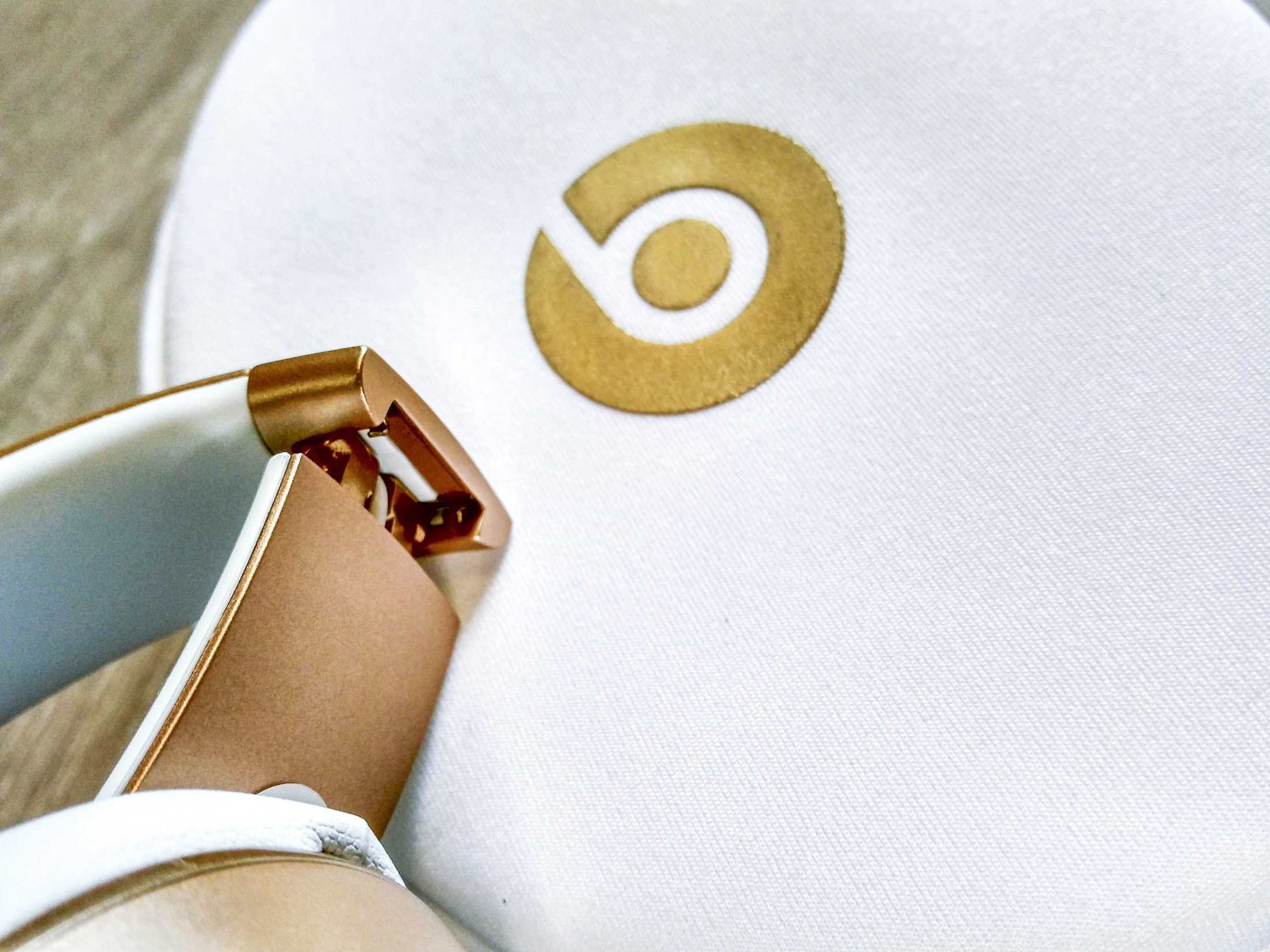 beatssolo2 wireless测评 (beatssolo2wireless外观)