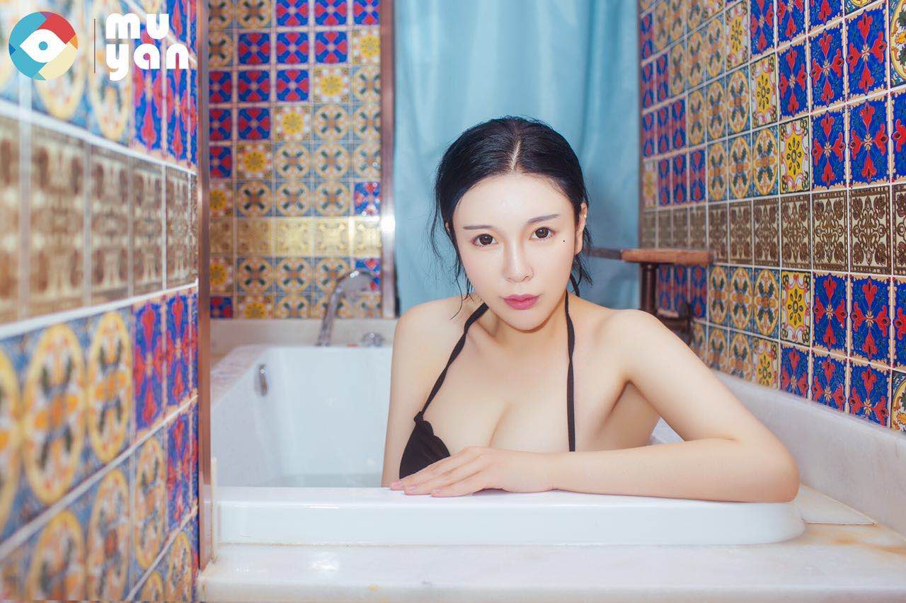 独家对话｜歌手莫莫，主播界的拼命三娘