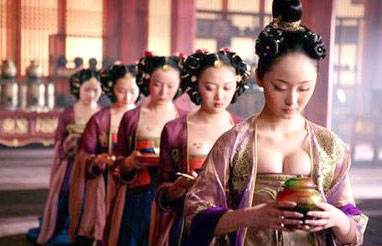 古代朝代灭亡后后宫嫔妃怎么处理,哪个朝代灭亡时妃子最惨