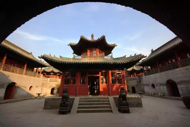 报告老板，我要逃离北京，我请假的的理由是……