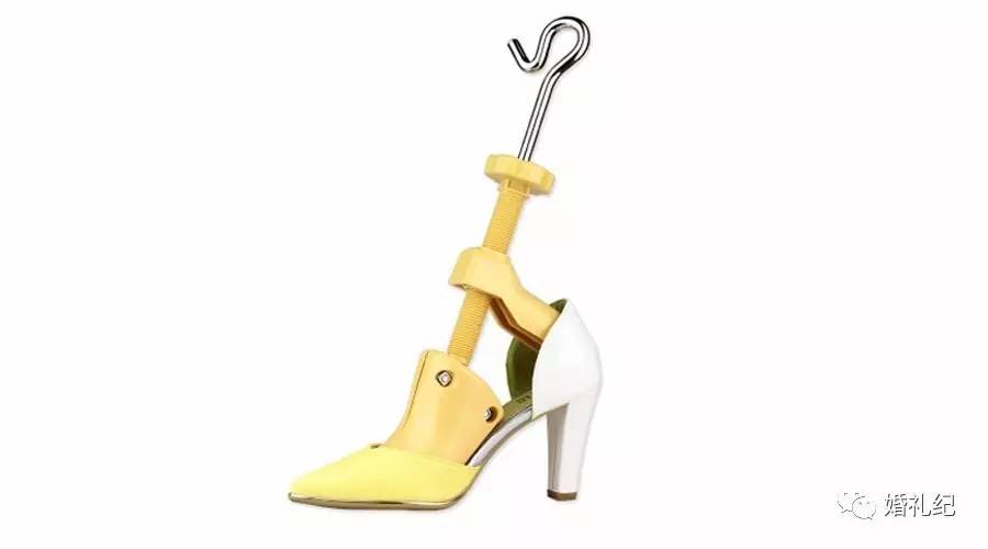 结婚当天婚鞋要穿一整天不能换,婚鞋穿过怎么处理
