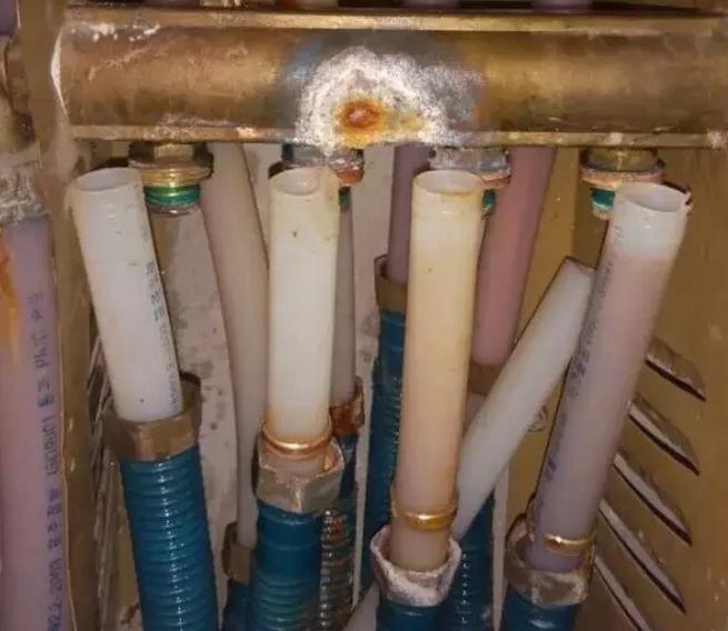 地暖漏了找谁修,地暖出了问题怎么修