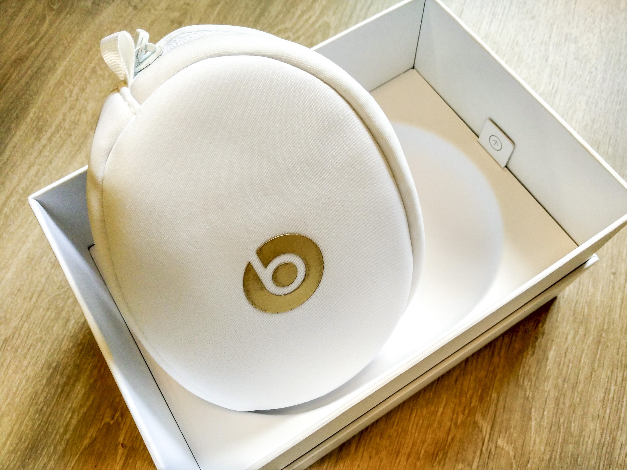 beatssolo2 wireless测评 (beatssolo2wireless外观)