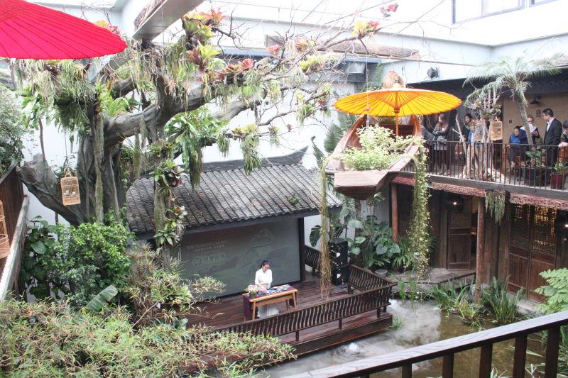 “环”遍岛城，“邮”人齐聚