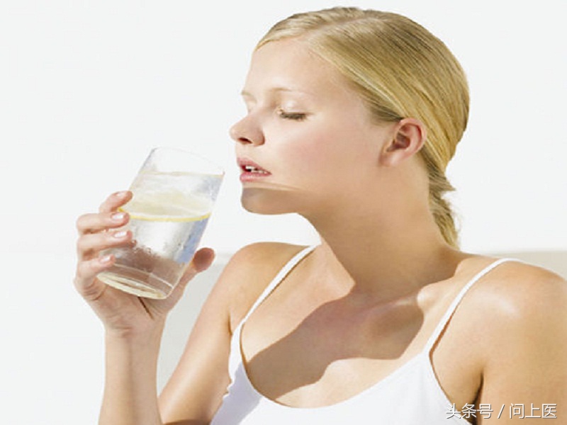 牙痛口臭口腔溃疡怎么回事,牙龈疼而且口臭是怎么回事