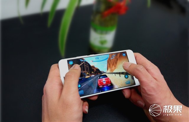 魅蓝5s如何快速充电,魅蓝5s快充怎么样