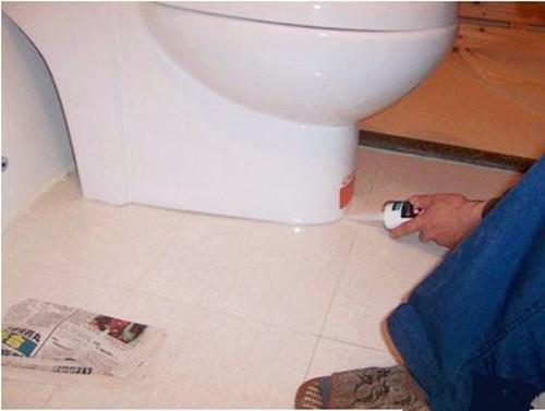 马桶如何正确安装不发臭,马桶怎么装才不发臭