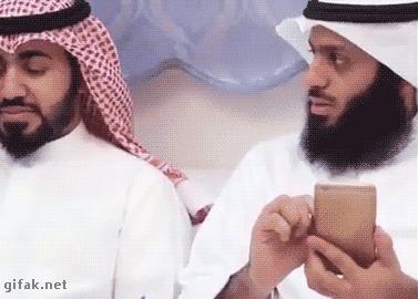 少年，像这样真的就能找到媳妇吗？我也要去买块牌子！