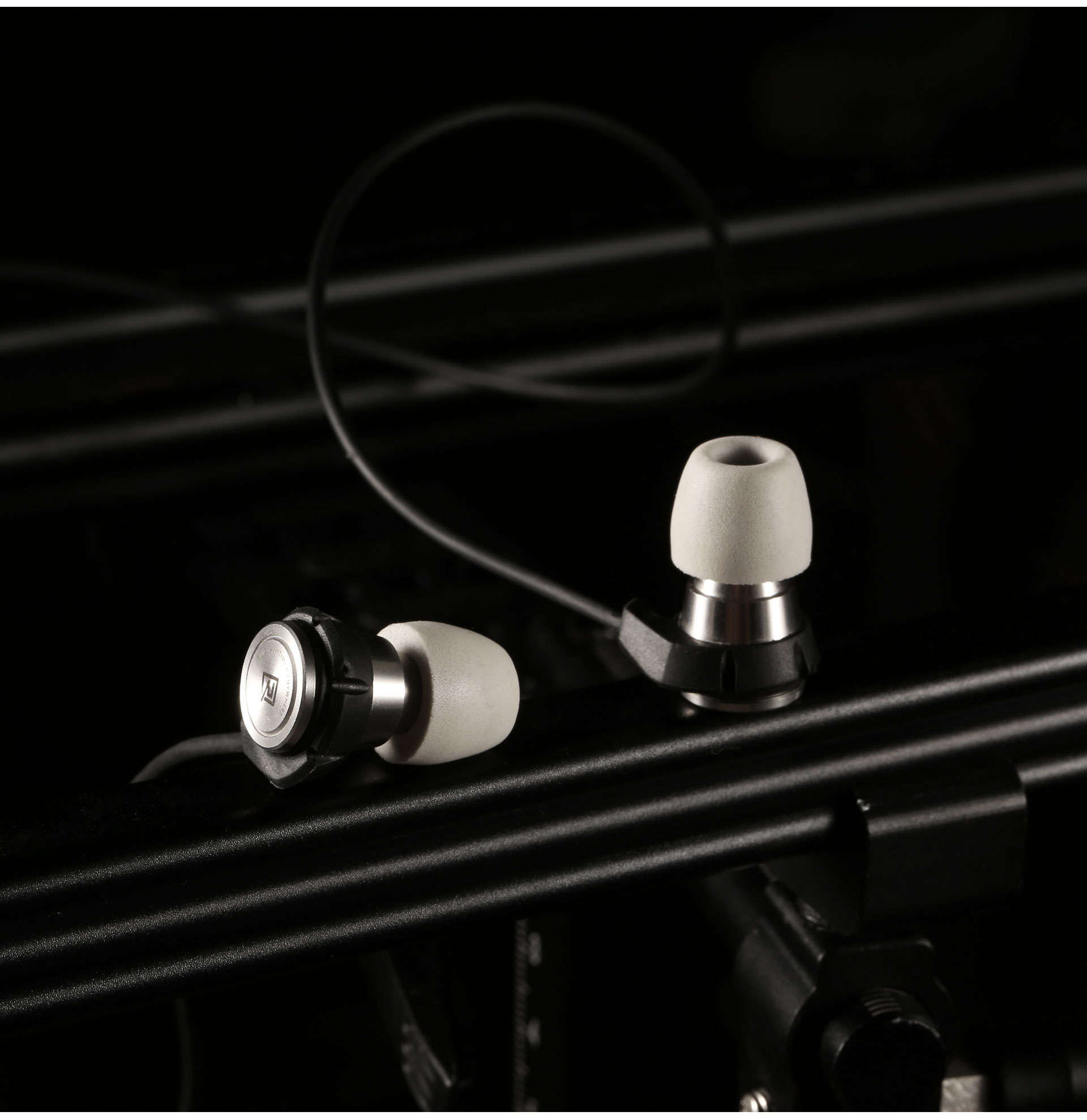 remax玄铁耳机,remax劲爆耳机