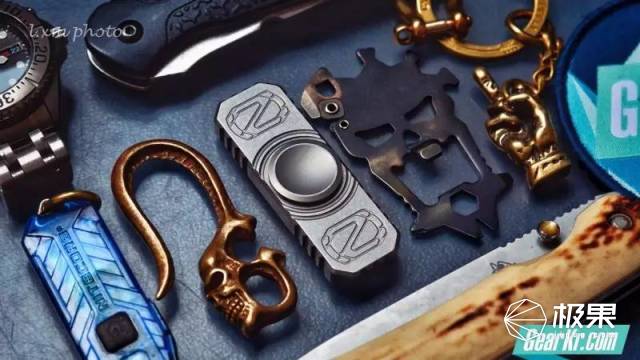 指尖陀螺一般转多久,指尖陀螺拆解过程