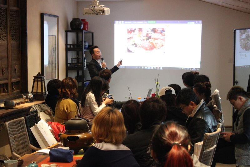 “环”遍岛城，“邮”人齐聚