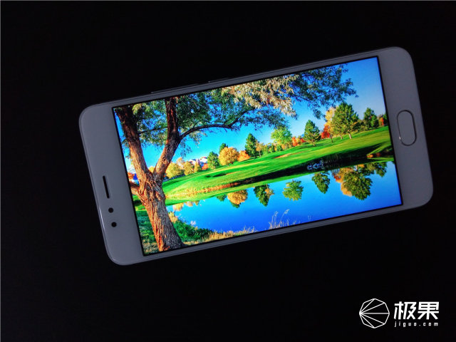 魅蓝5s如何快速充电,魅蓝5s快充怎么样