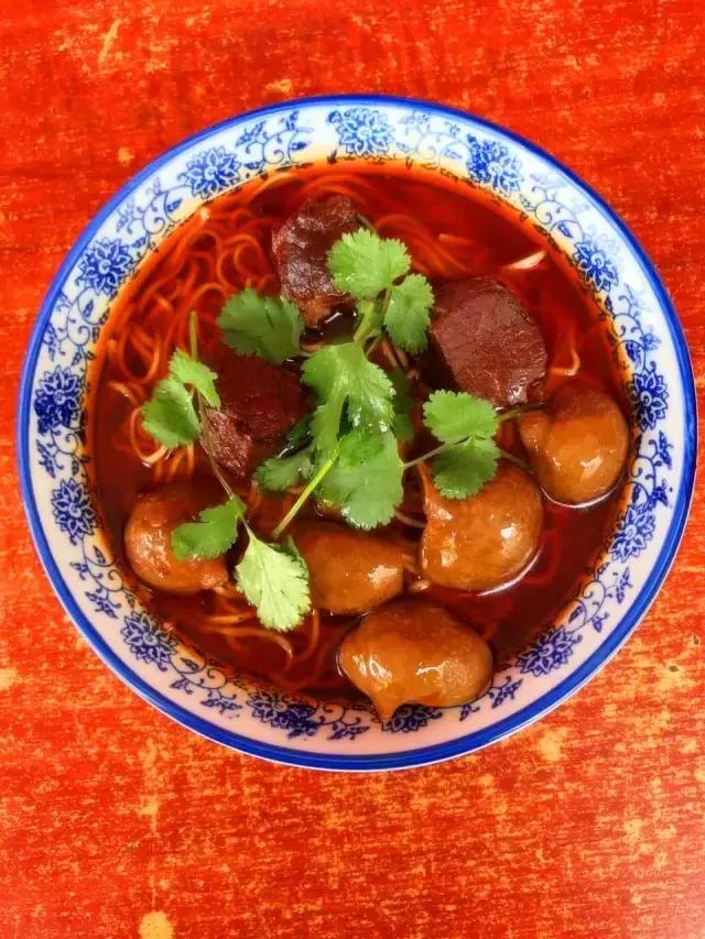 东邪、南帝、北丐、中神通，重庆小面的江湖地位你知道吗？