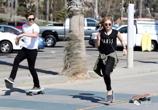 敢碰这些萝莉？分分钟教你做人！